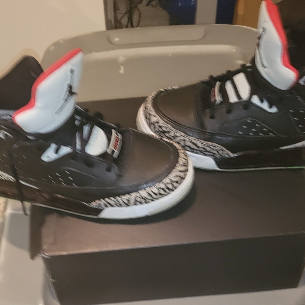 Air Jordan - Son of Mars
